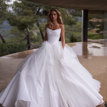 Eva Lendel - Wedding Dresses & Gowns Auckland - Deliz 1 scaled